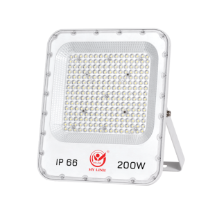 Đèn LED pha thấu kính 200W